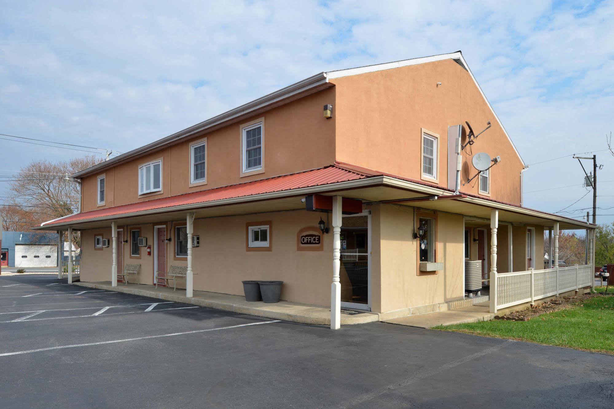 Red Carpet Inn Ronks Zewnętrze zdjęcie