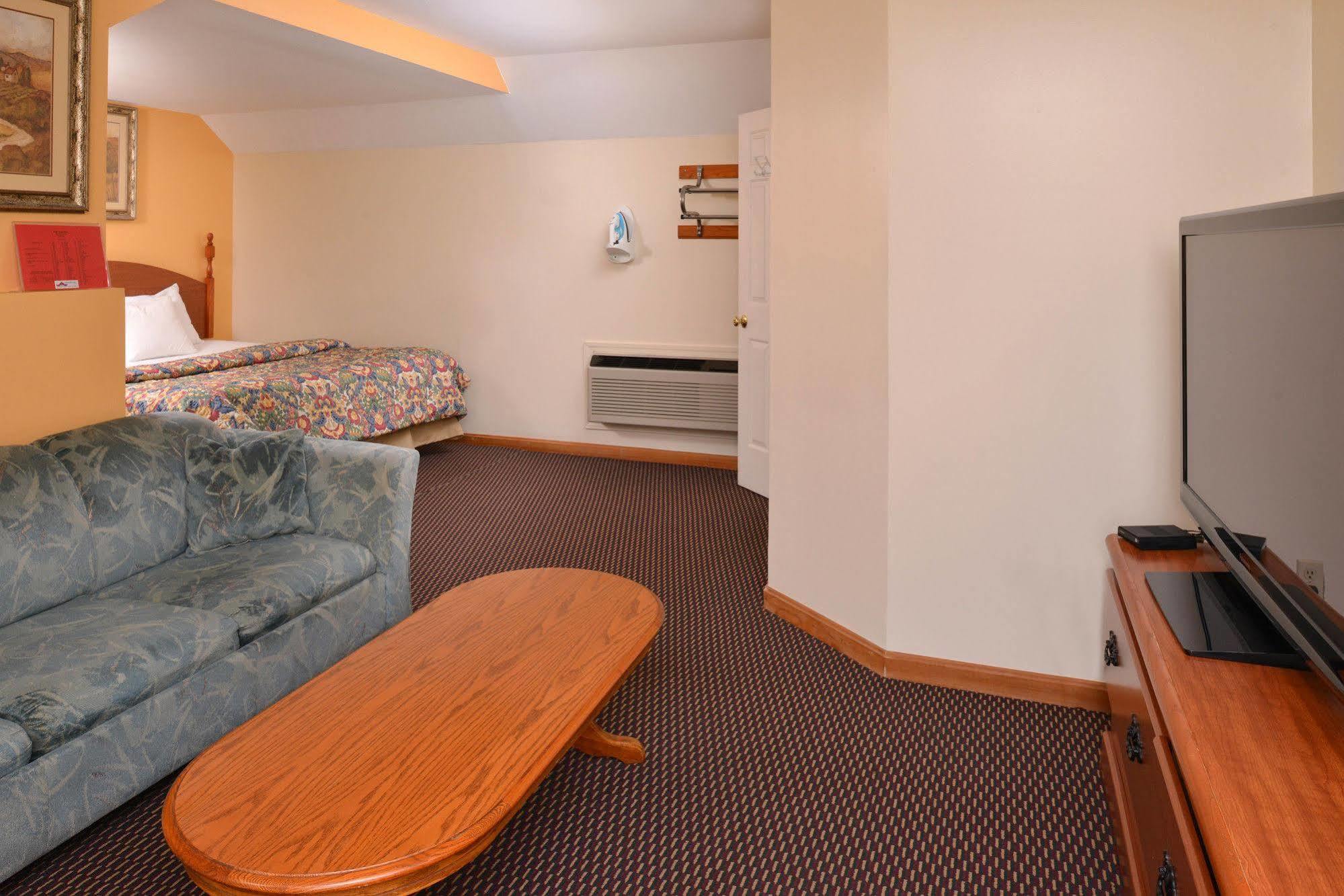 Red Carpet Inn Ronks Zewnętrze zdjęcie